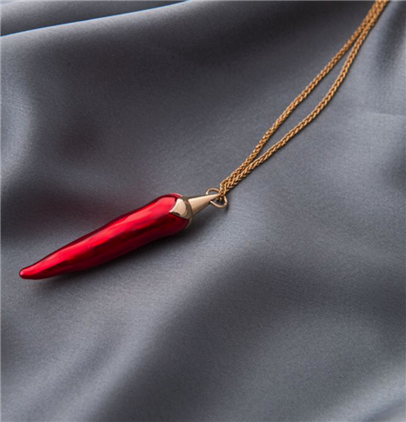 Red Chilly Chain Pendant PE737